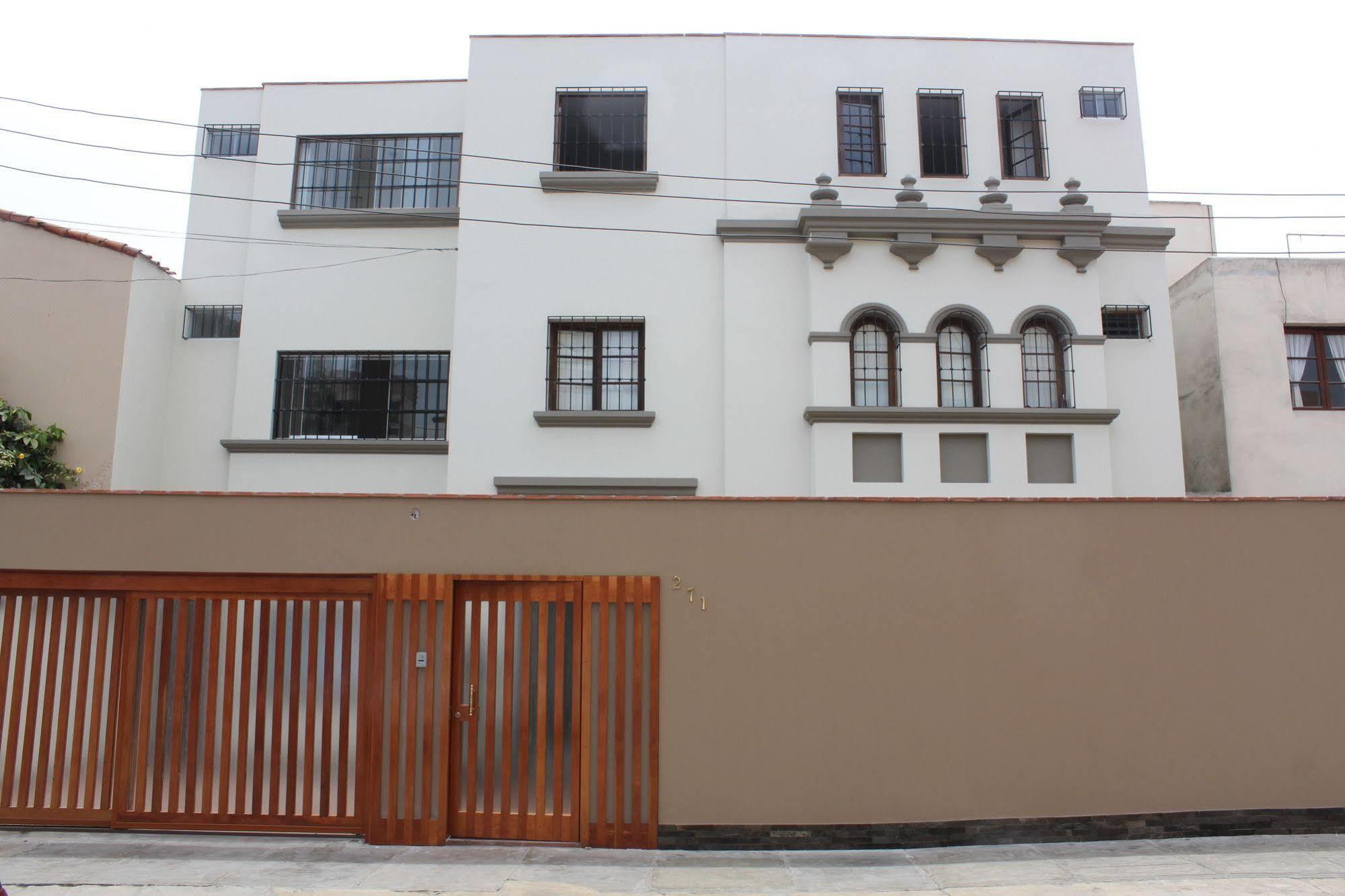 Bed & Breakfast - La Casa De Ceci Lima Dış mekan fotoğraf